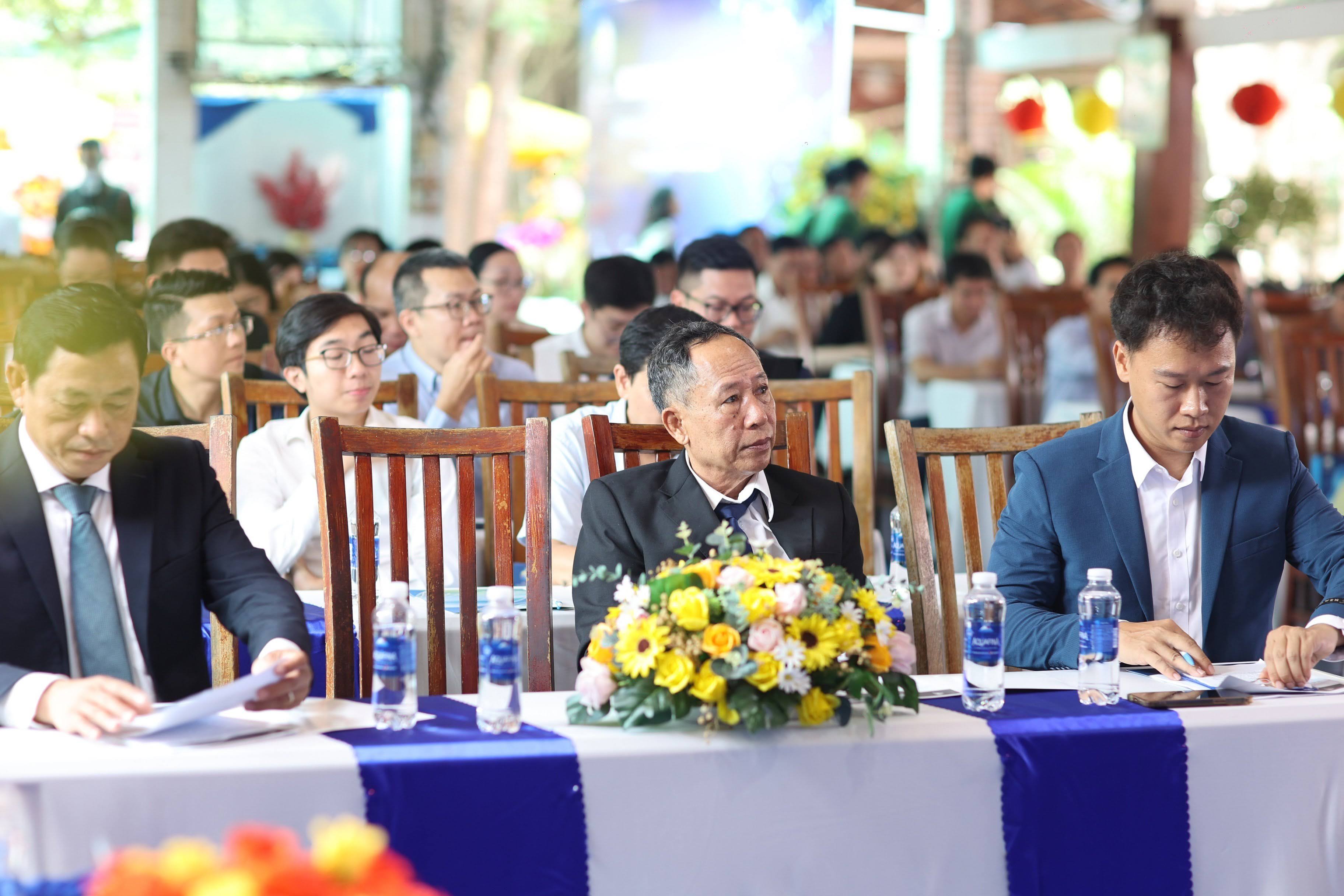 z4458993240782_fca2565aa0bbb2da3dc6d7671757a31e-1xw200 TOÀN CẢNH ĐẠI HỘI ĐỒNG CỔ ĐÔNG THƯỜNG NIÊN NĂM 2023 CỦA CÔNG TY CỔ PHẦN NAM VIỆT (NAVICO) - 78